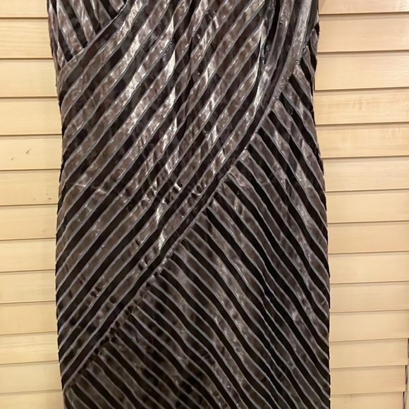 Harlyn for Anthropologie Silver Moon Velvet Midi Dress - Picture 9 of 15